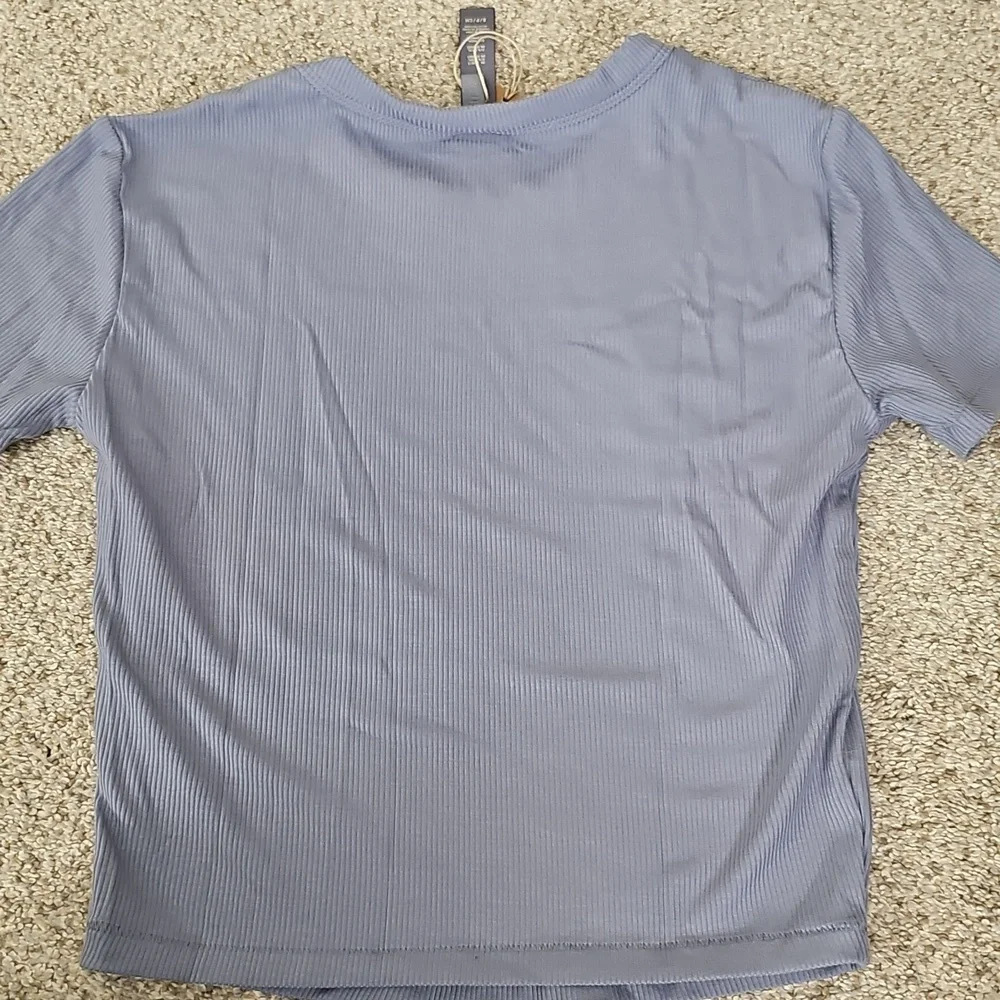Skims Soft Lounge Cropped Tshirt - Picture 4 of 4